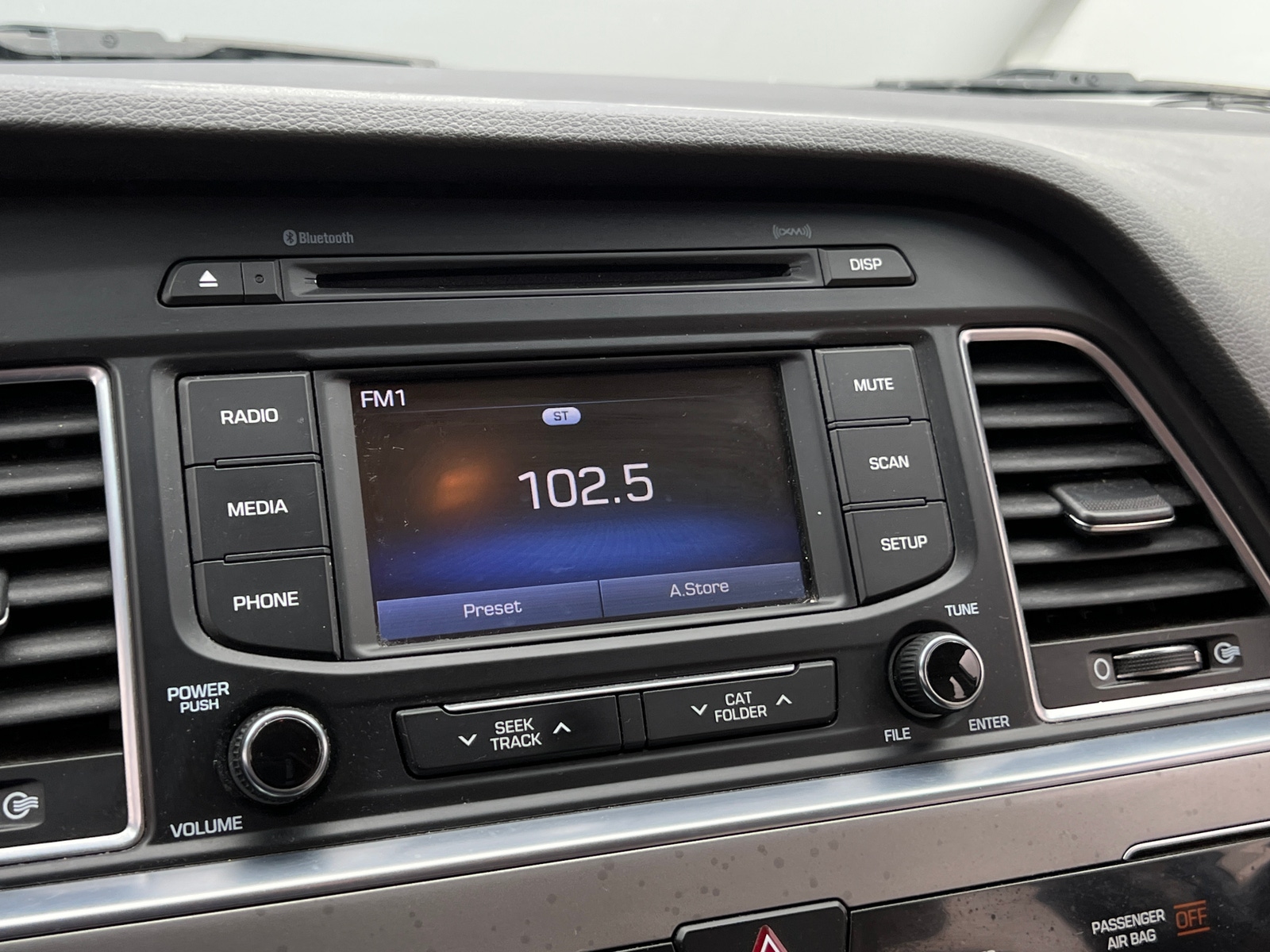 Thumbnail: 2015 Hyundai Sonata - 4