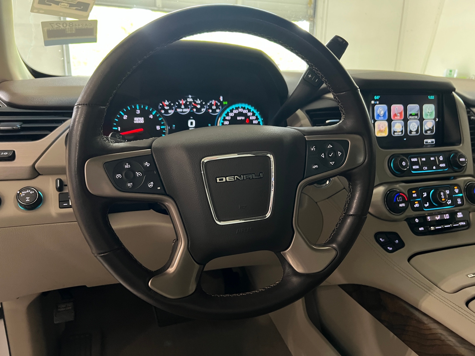 Thumbnail: 2019 GMC Yukon - 4