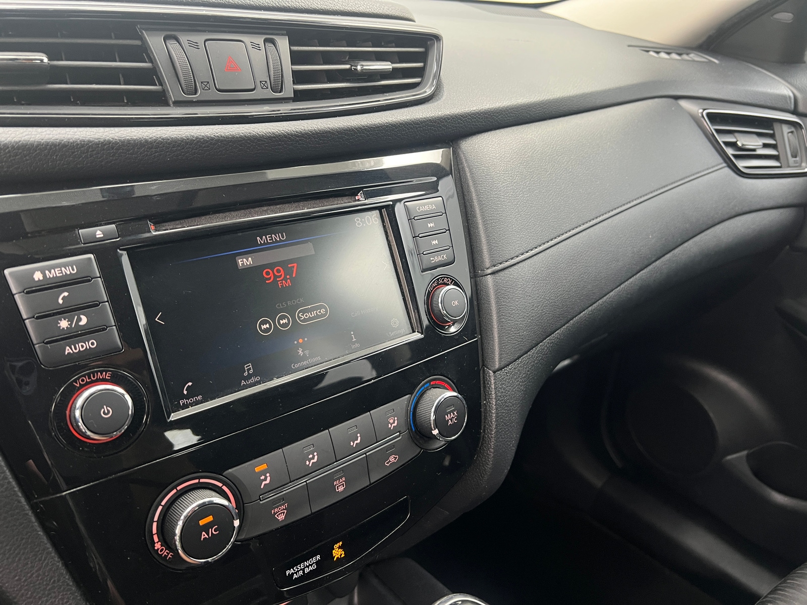 Thumbnail: 2018 Nissan Rogue - 4