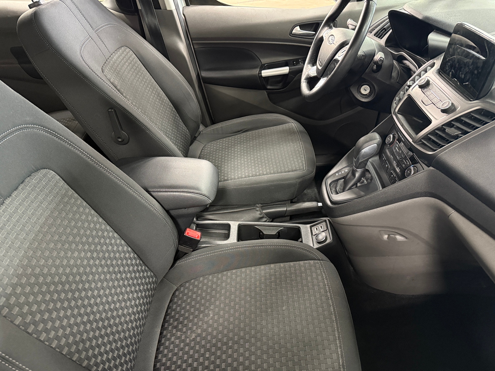 Thumbnail: 2019 Ford Transit Series - 2