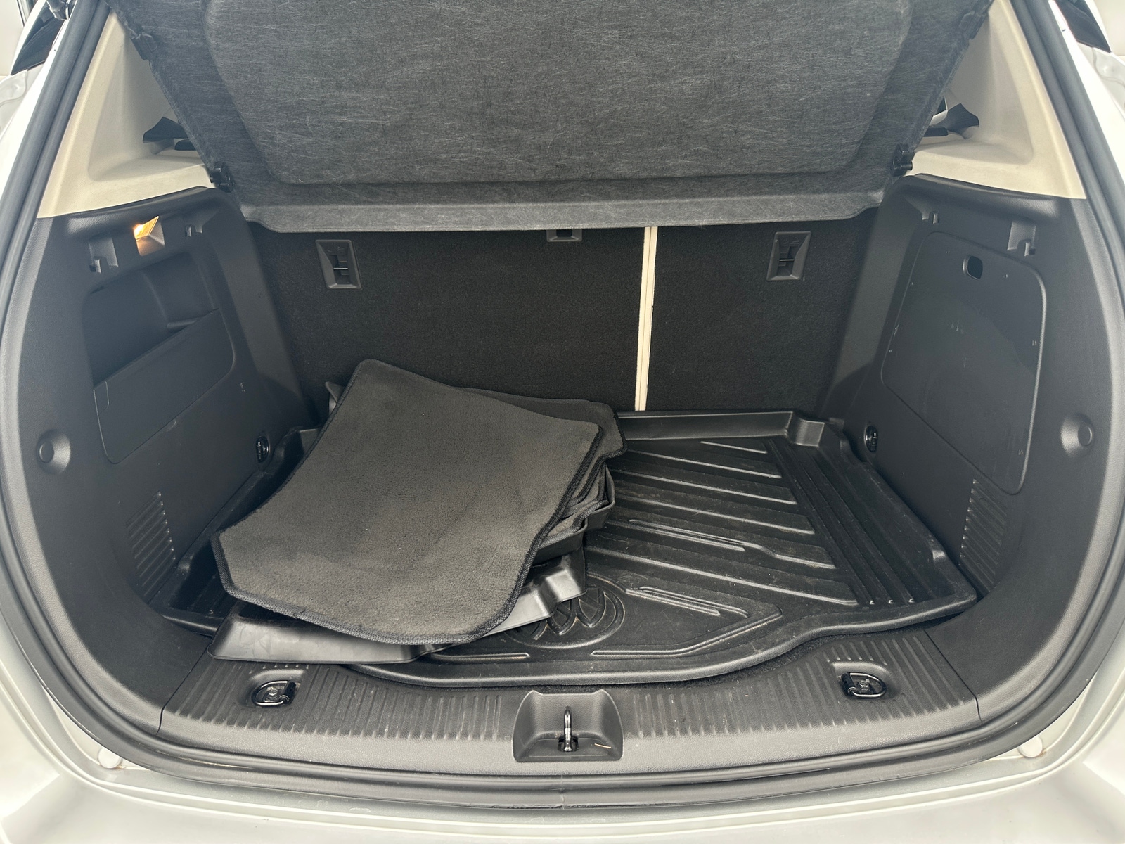 Thumbnail: 2019 Buick Encore - 6