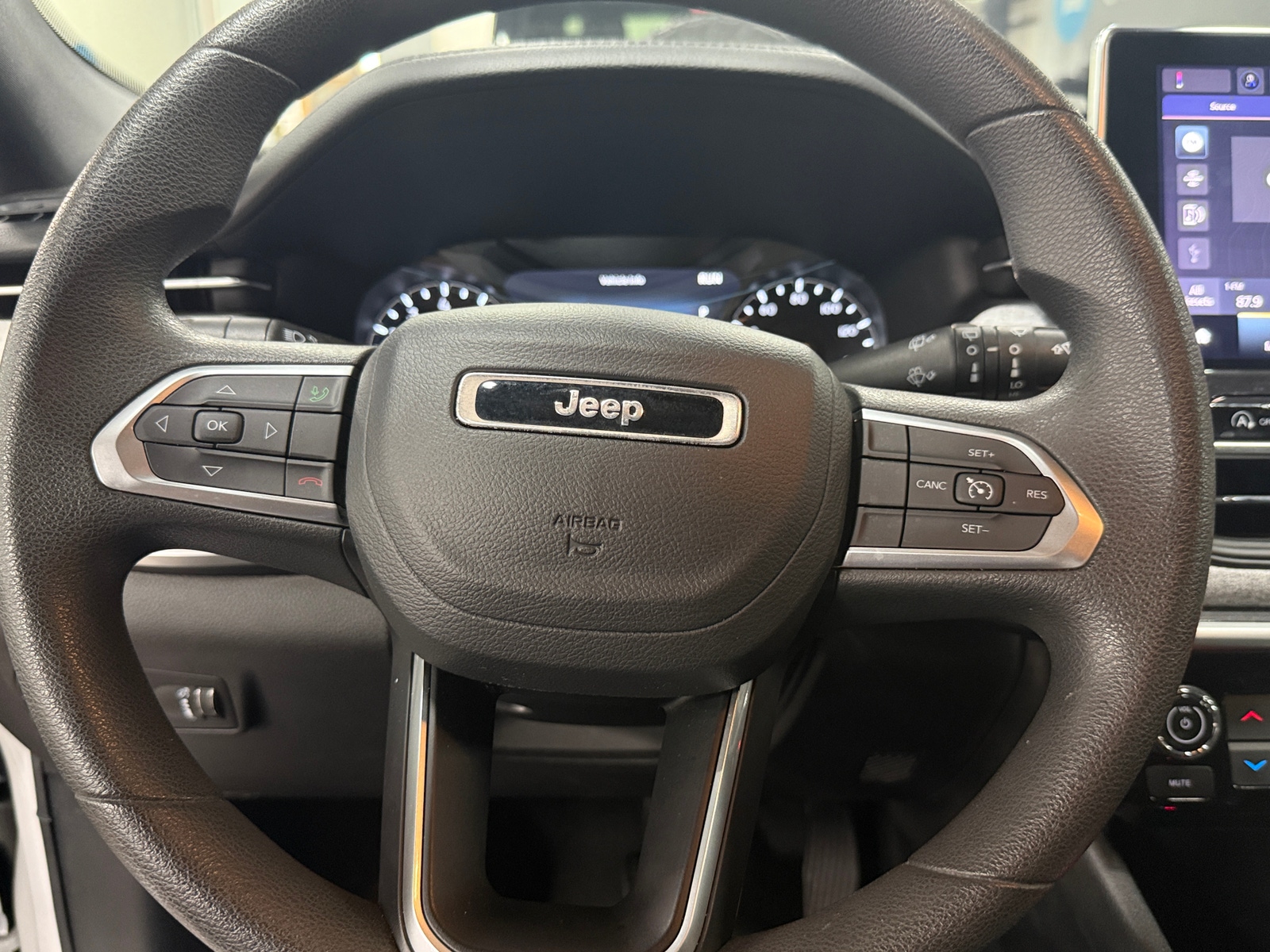 Thumbnail: 2024 Jeep Compass - 5
