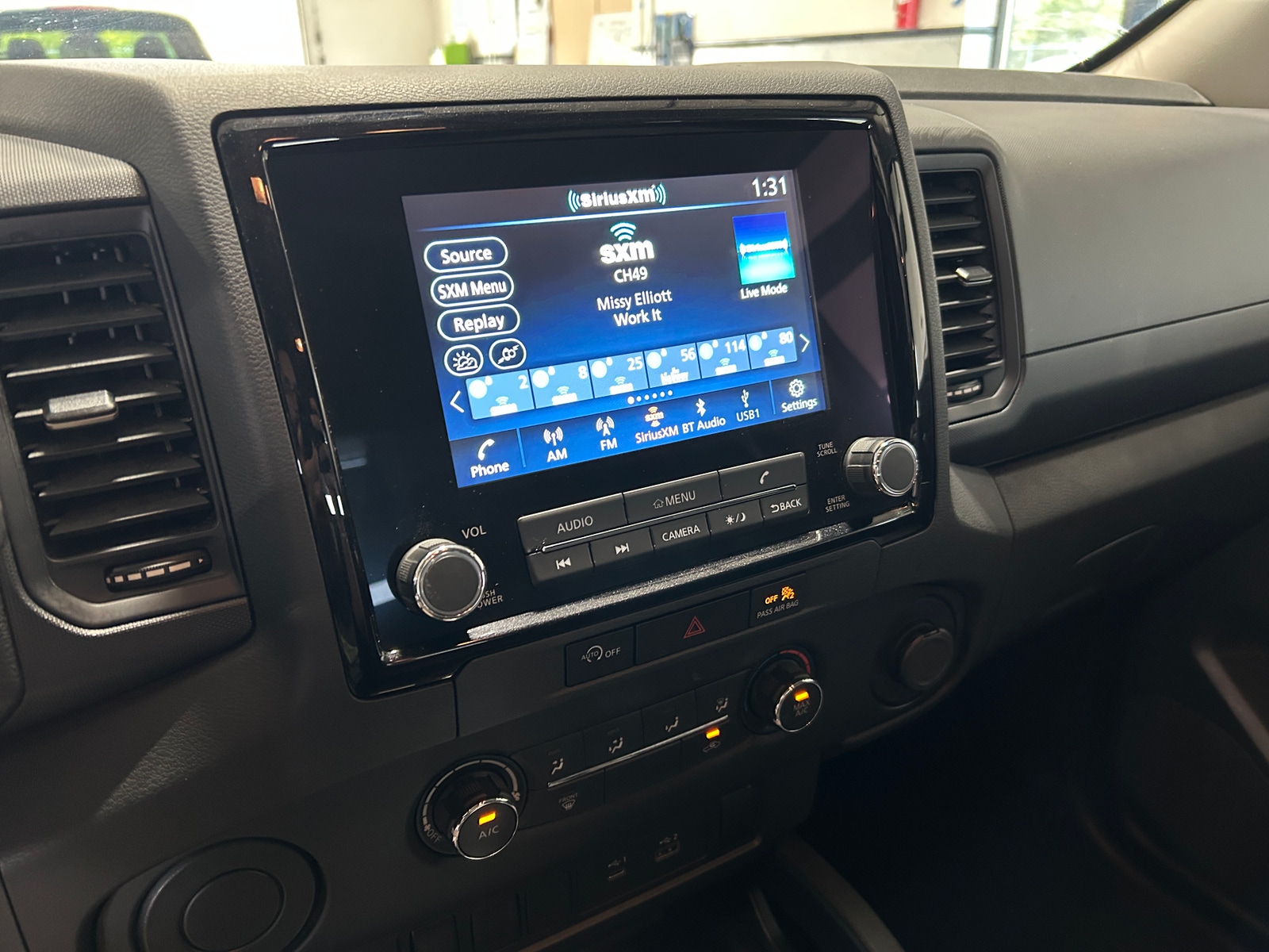 Thumbnail: 2024 Nissan Frontier - 4