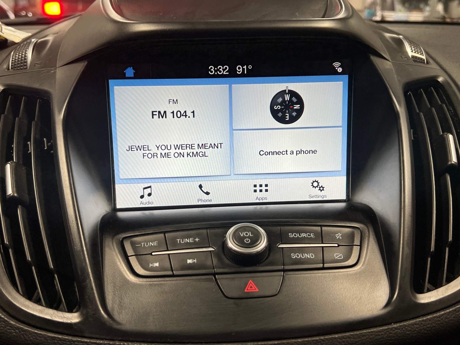 Thumbnail: 2019 Ford Escape - 4