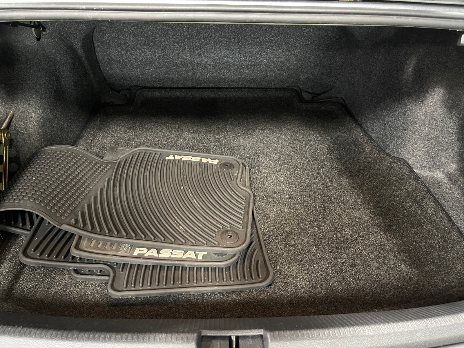 Thumbnail: 2016 Volkswagen Passat - 7