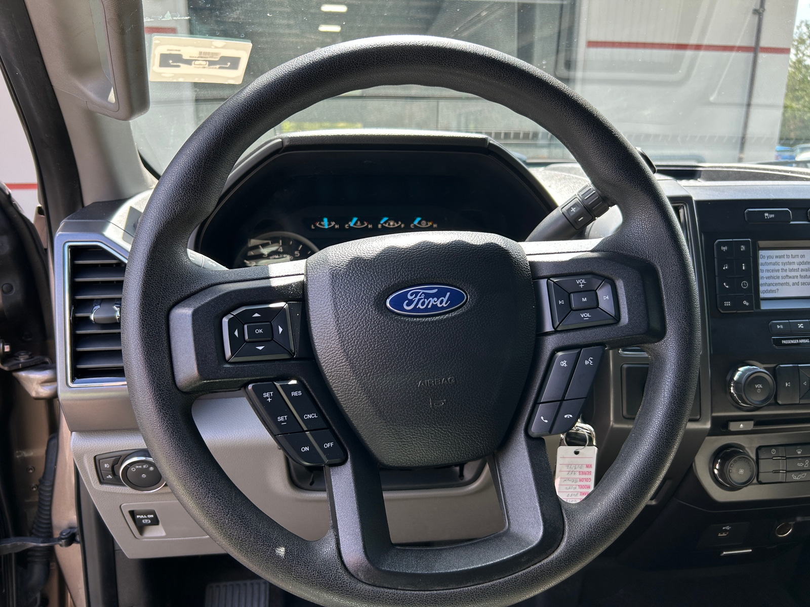 Thumbnail: 2018 Ford Econoline - 5