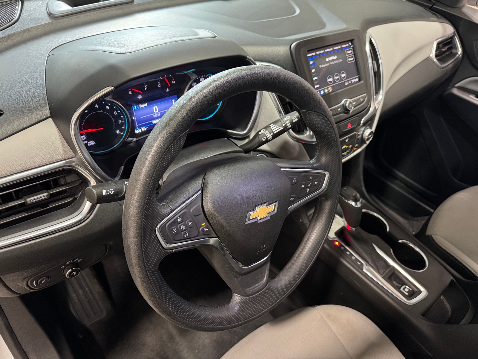 Thumbnail: 2021 Chevrolet Equinox - 3