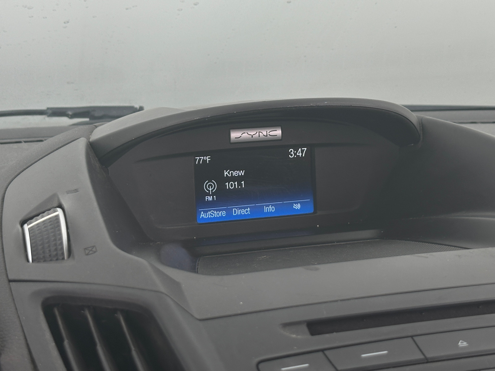 Thumbnail: 2017 Ford Escape - 4