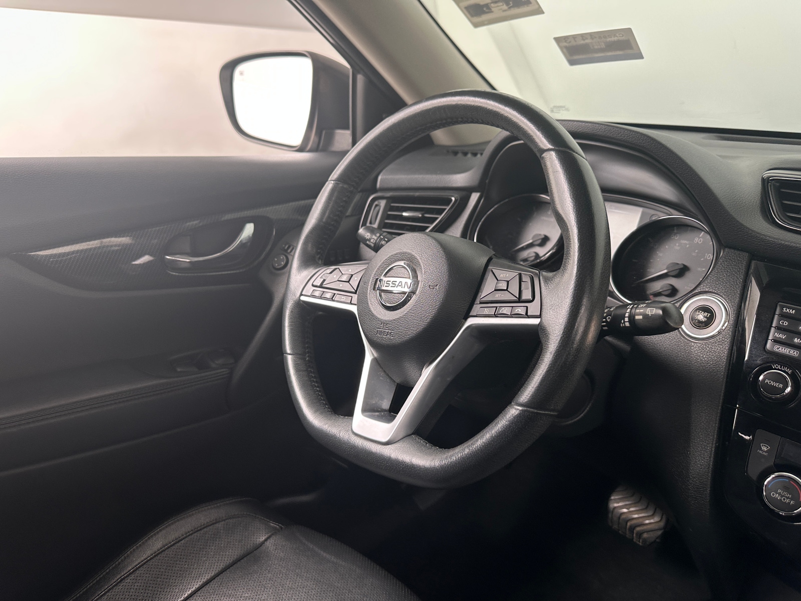 Thumbnail: 2017 Nissan Rogue - 4