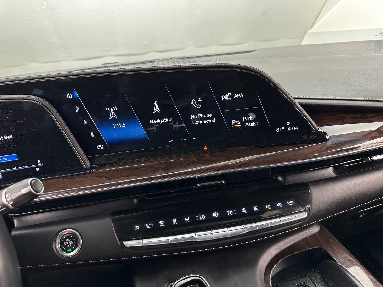 Thumbnail: 2022 Cadillac Escalade - 3
