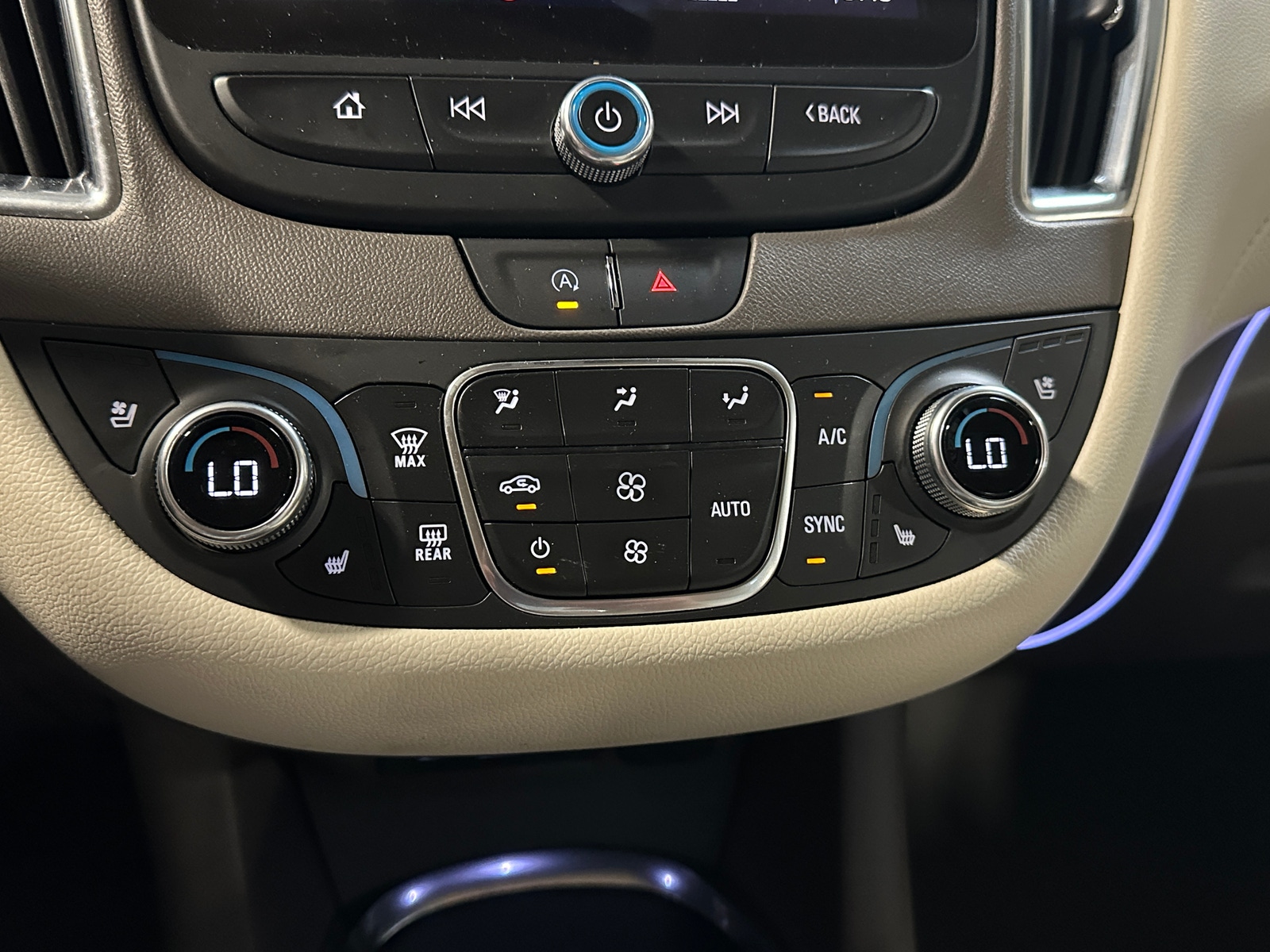 Thumbnail: 2024 Chevrolet Malibu - 3