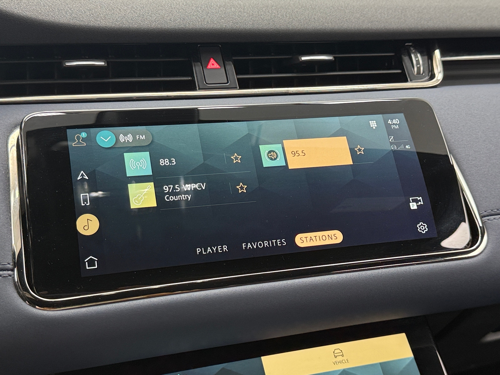 Thumbnail: 2021 Land Rover Range Rover Evoque - 3