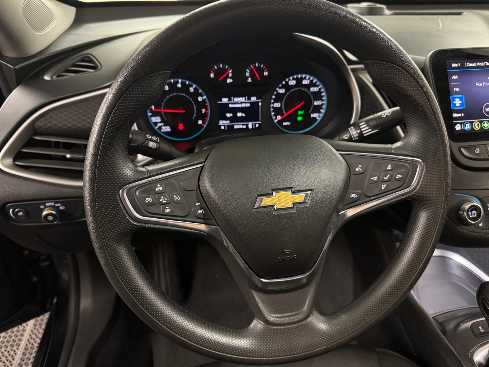 Thumbnail: 2024 Chevrolet Malibu - 5