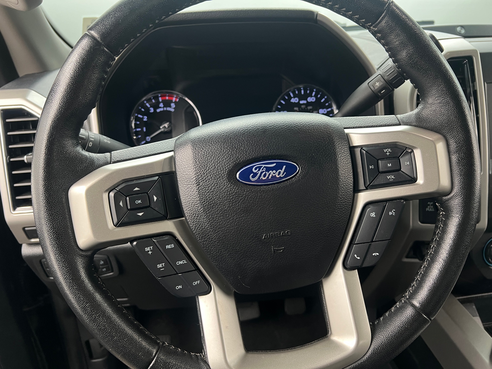Thumbnail: 2020 Ford Econoline - 4