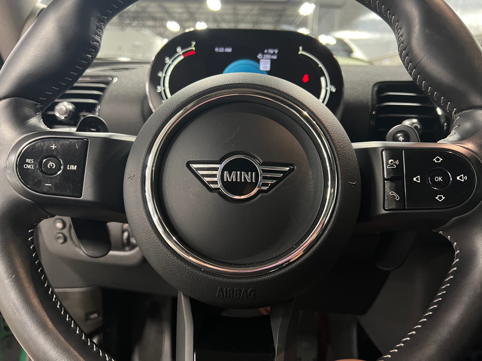 Thumbnail: 2022 MINI Cooper Clubman - 4