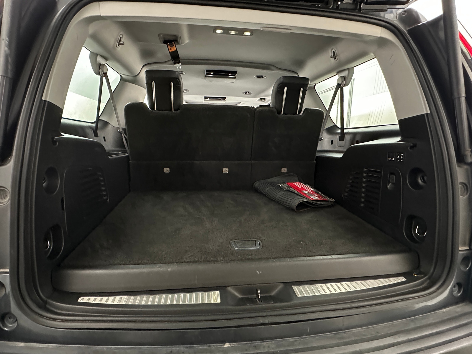 Thumbnail: 2019 Cadillac Escalade - 6