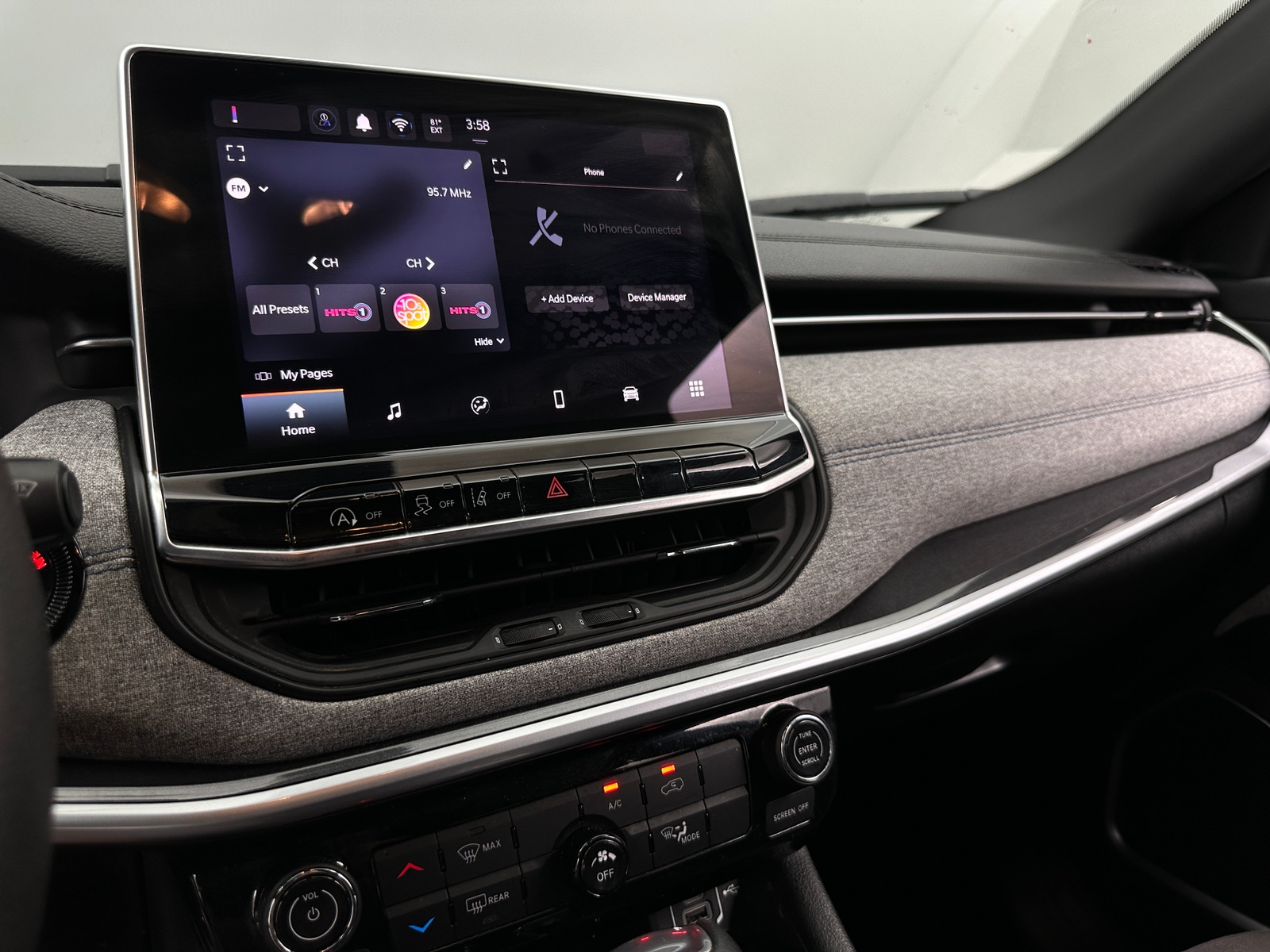 Thumbnail: 2024 Jeep Compass - 4