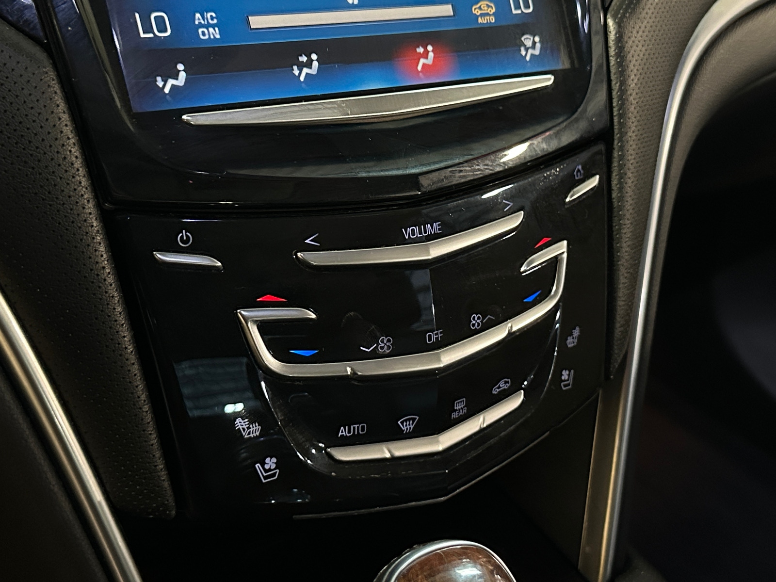 Thumbnail: 2014 Cadillac XTS - 3
