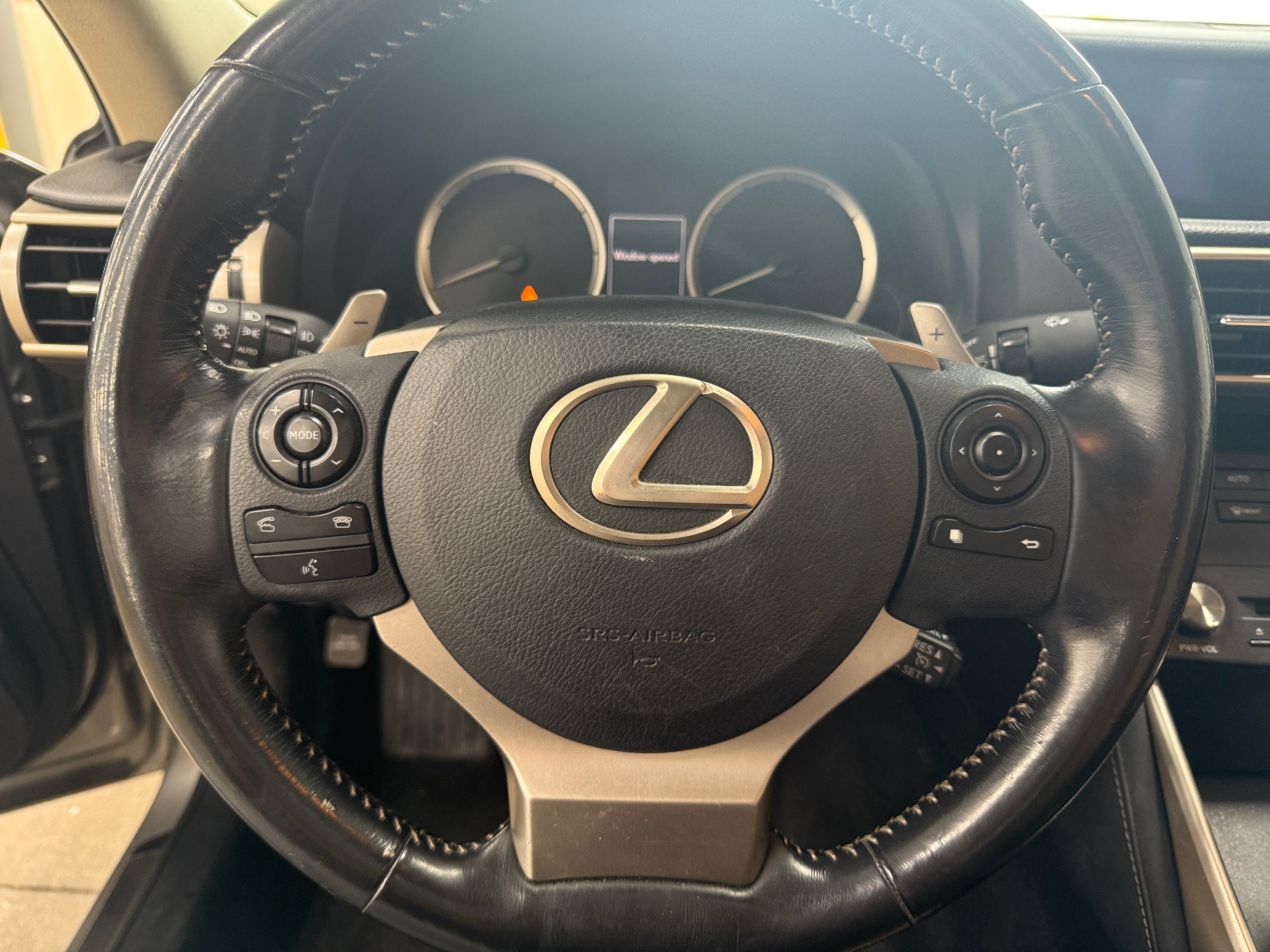 2016 Lexus IS