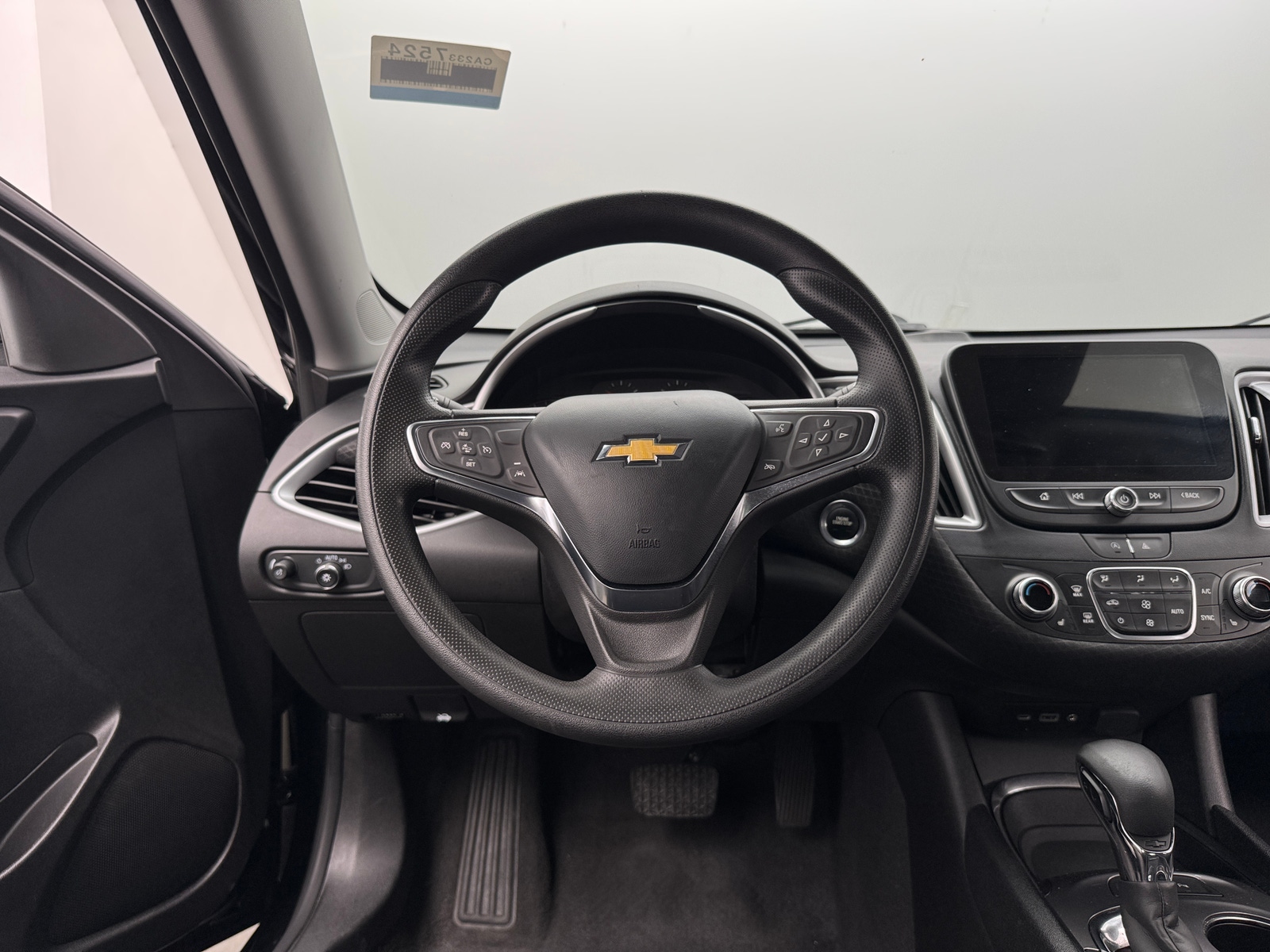 Thumbnail: 2023 Chevrolet Malibu - 5