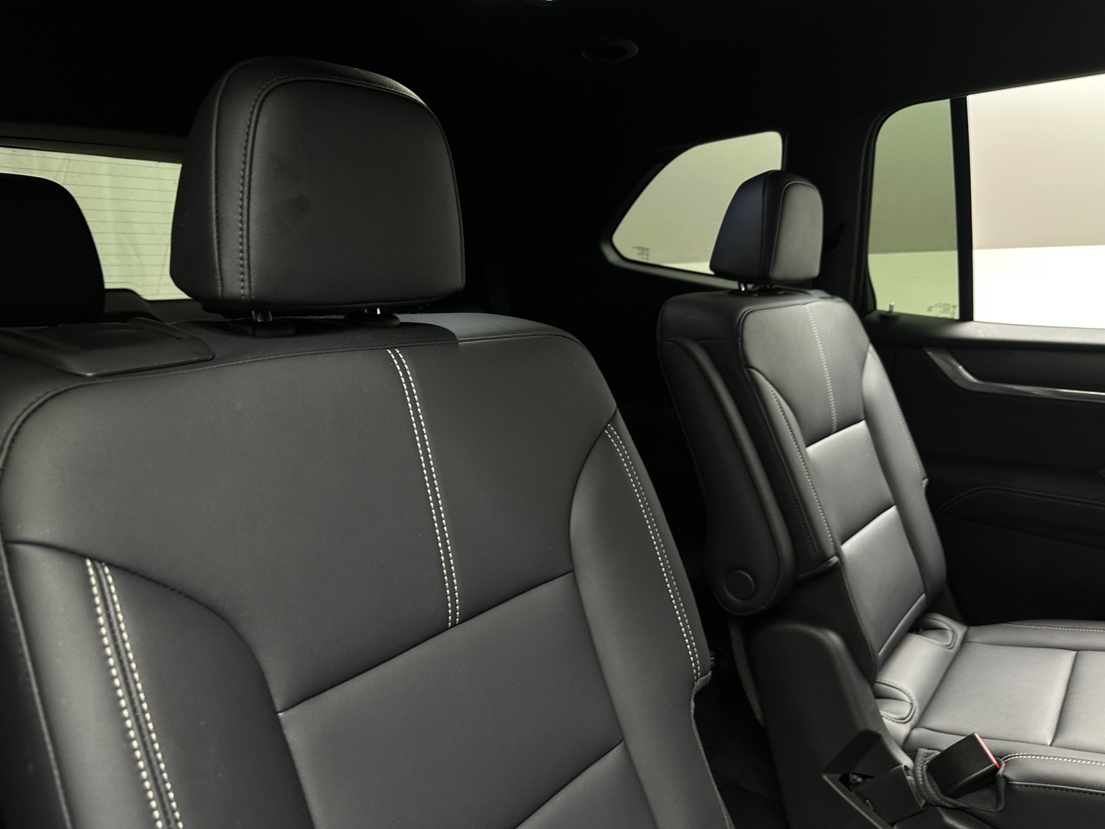 Thumbnail: 2024 GMC Acadia - 5