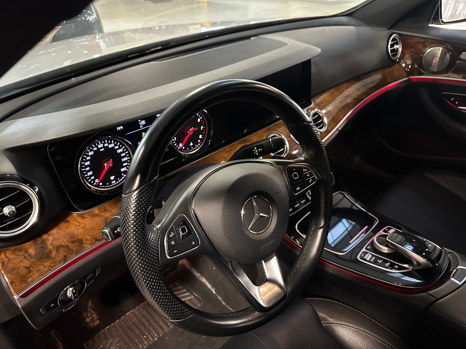 Thumbnail: 2017 Mercedes-Benz E-Class - 2