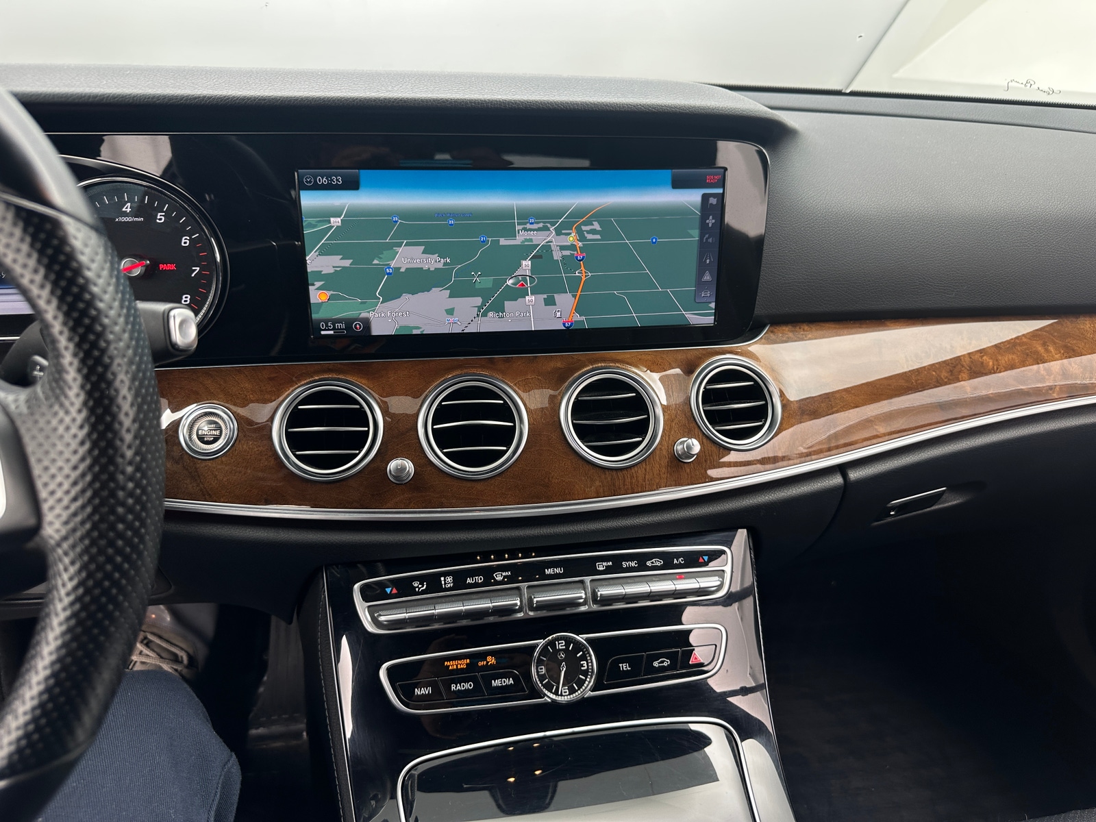 Thumbnail: 2017 Mercedes-Benz E-Class - 3