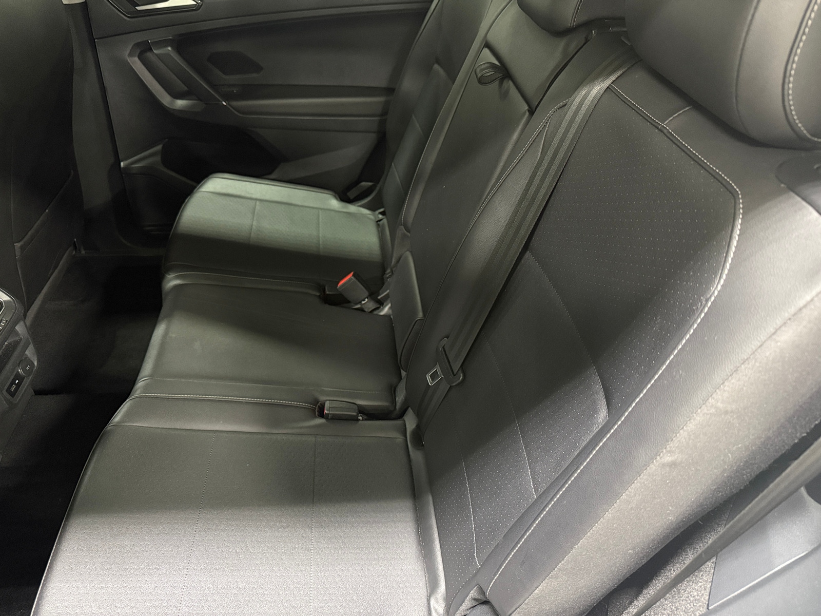 Thumbnail: 2018 Volkswagen Tiguan - 5
