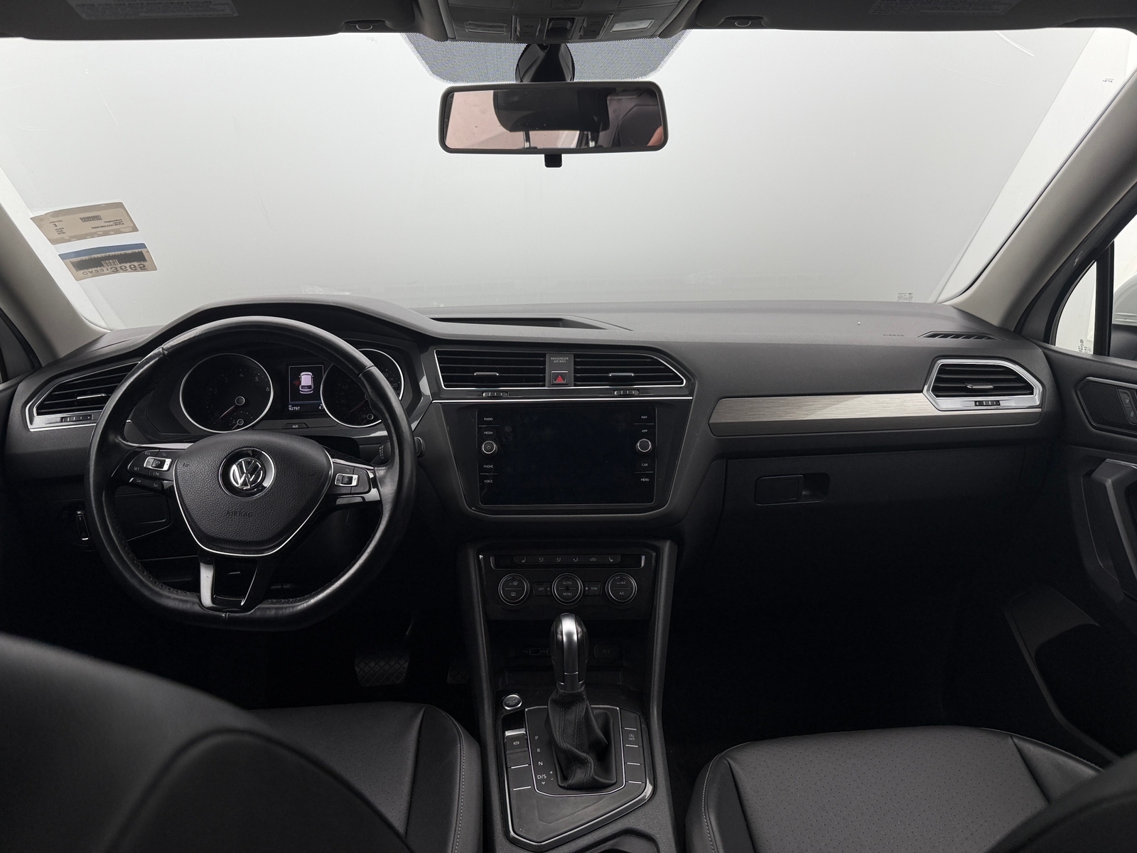 Thumbnail: 2018 Volkswagen Tiguan - 2