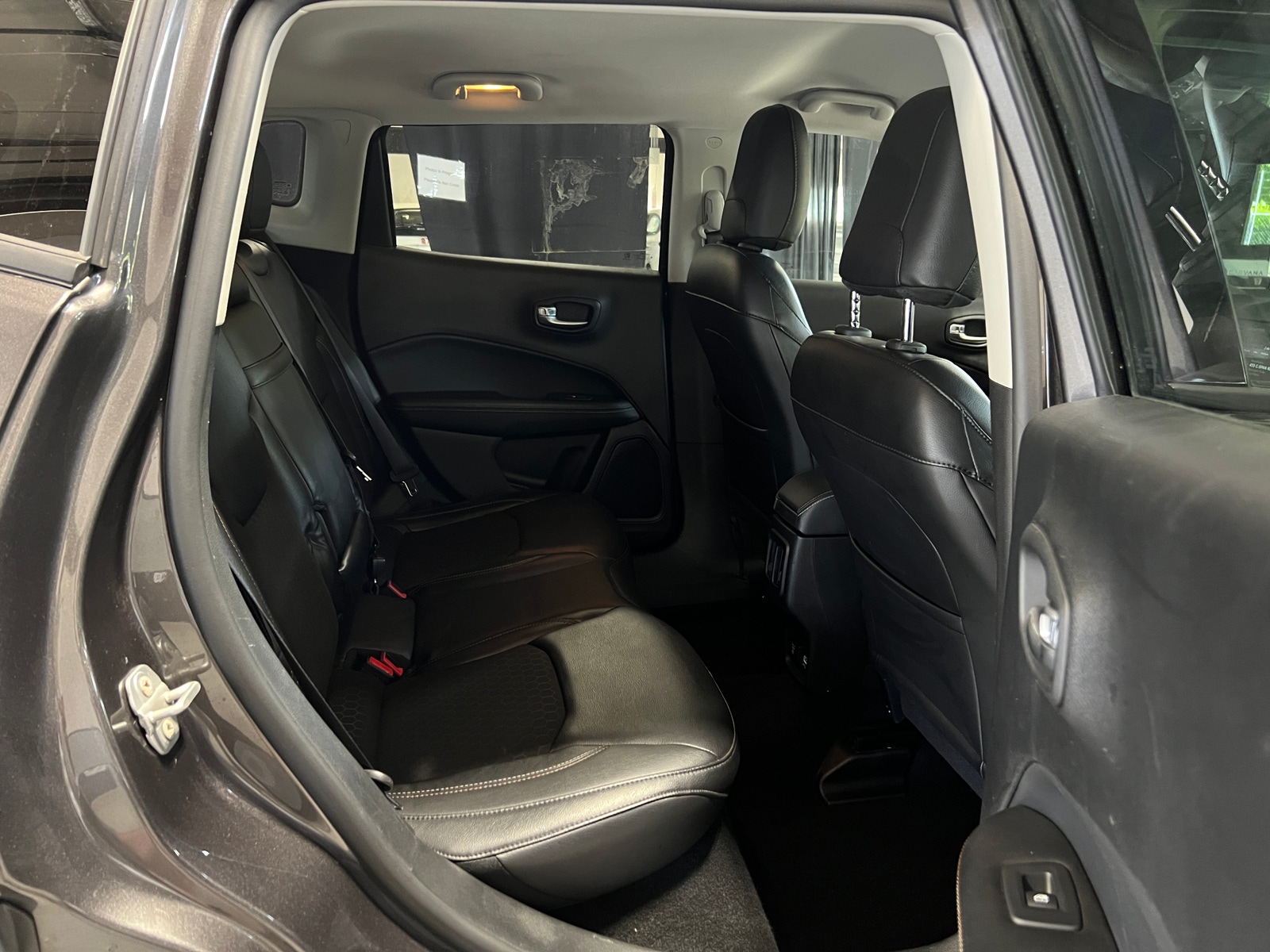 Thumbnail: 2018 Jeep Compass - 6