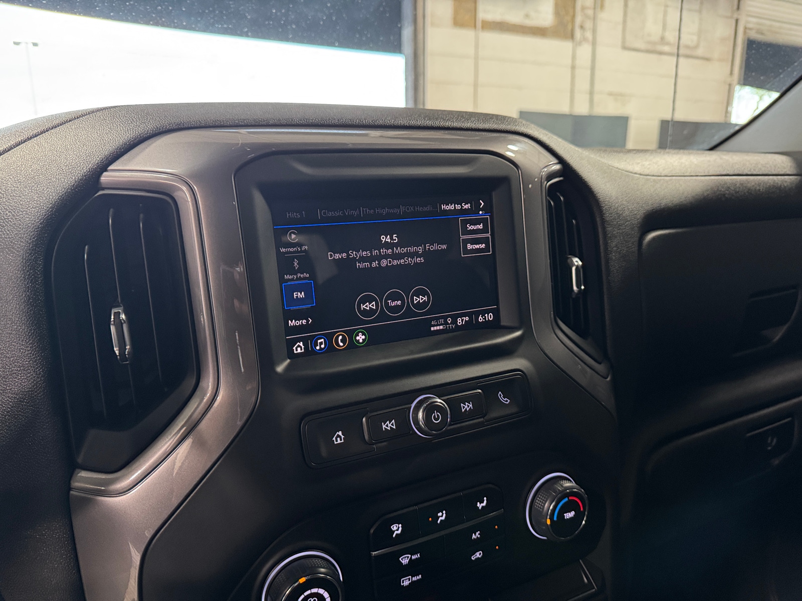 Thumbnail: 2023 Chevrolet Silverado 1500 - 4