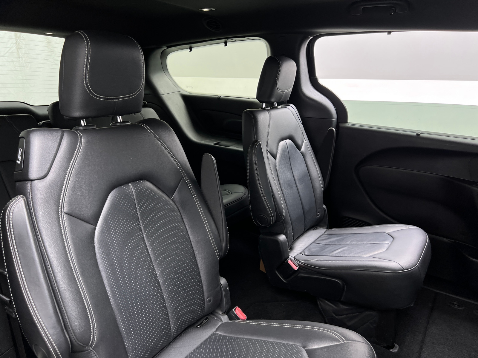 Thumbnail: 2019 Chrysler Pacifica - 5