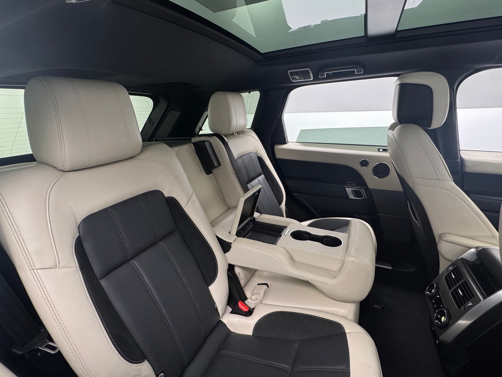 Thumbnail: 2019 Land Rover Range Rover Sport - 5