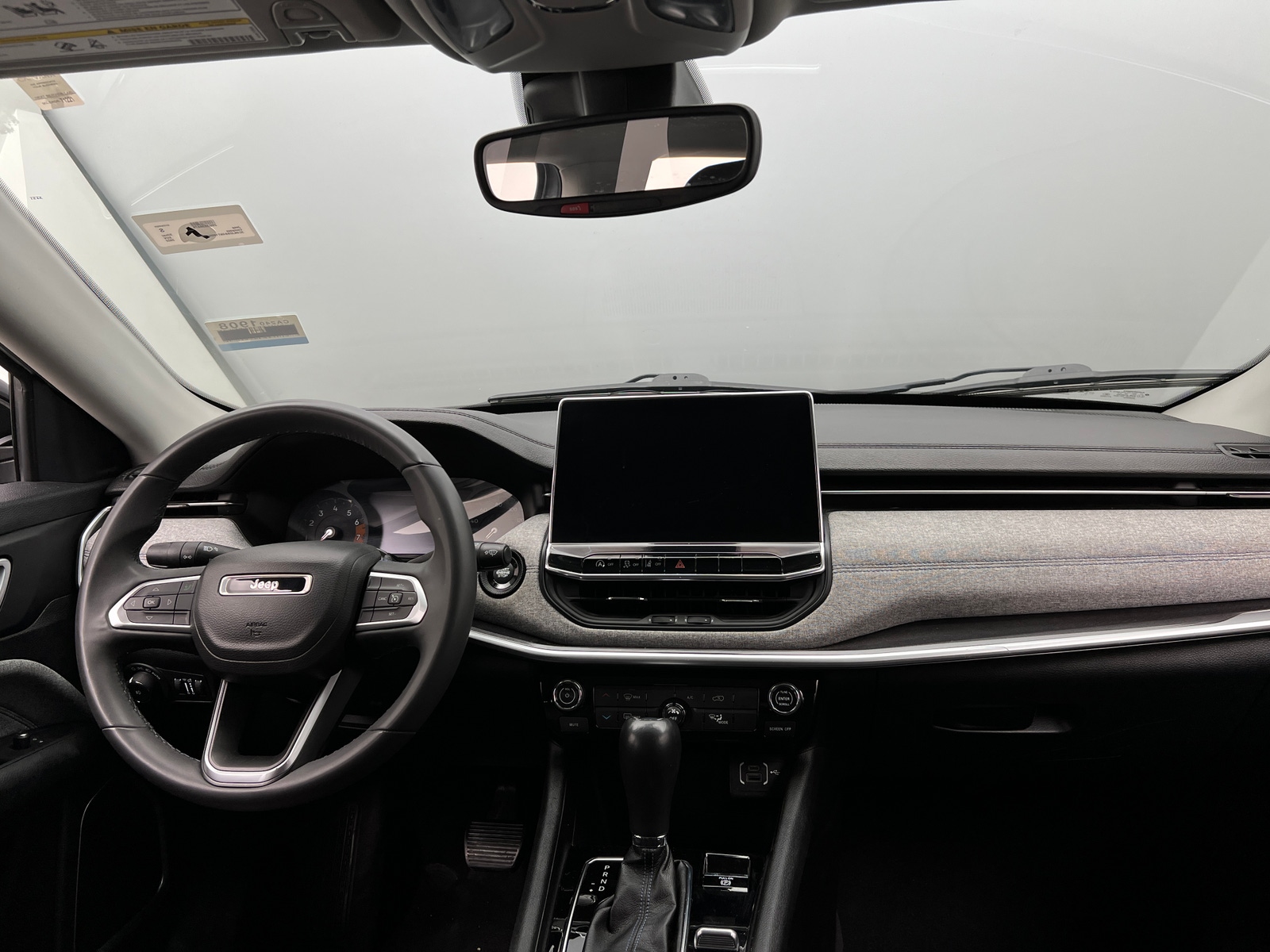 Thumbnail: 2022 Jeep Compass - 3