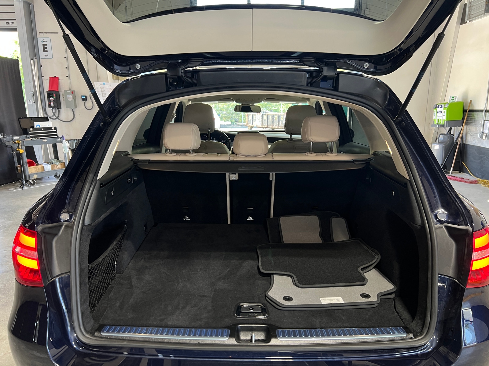 Thumbnail: 2019 Mercedes-Benz GLC - 6