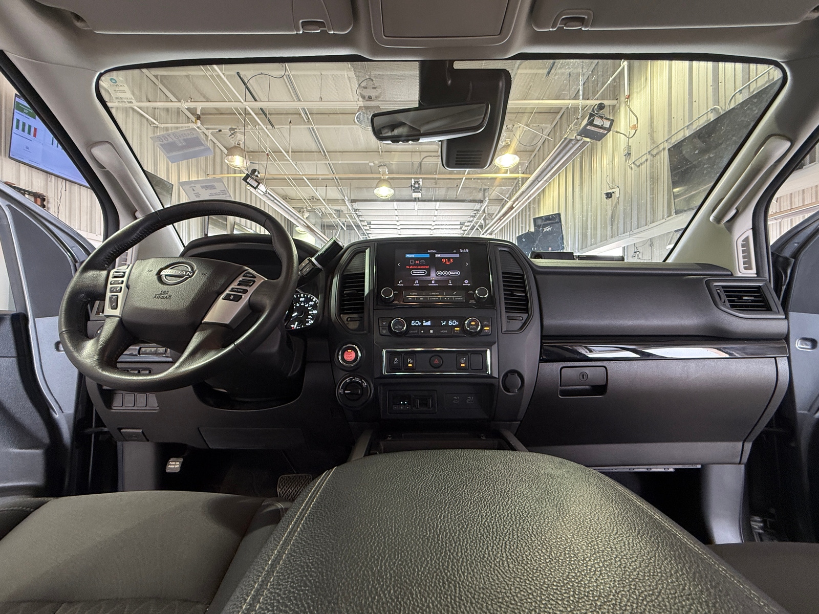 Thumbnail: 2023 Nissan Titan - 3