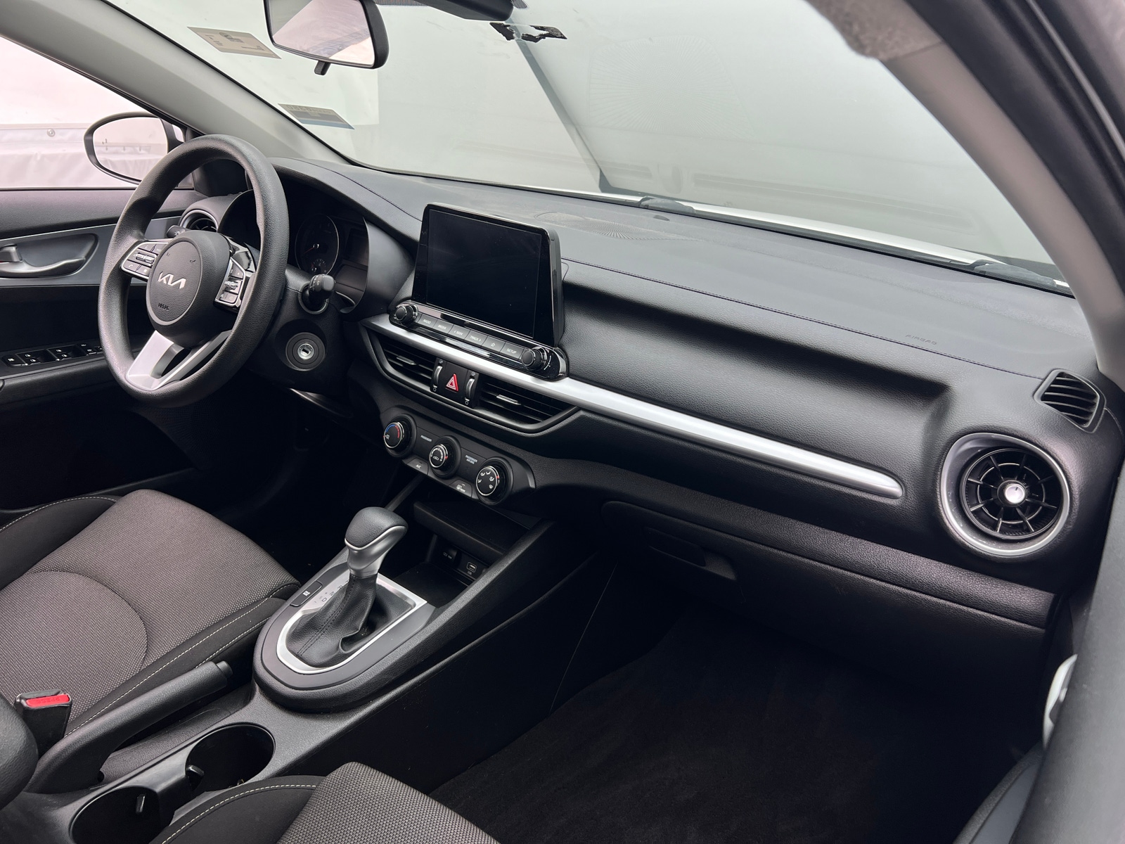 Thumbnail: 2023 Kia Forte - 3