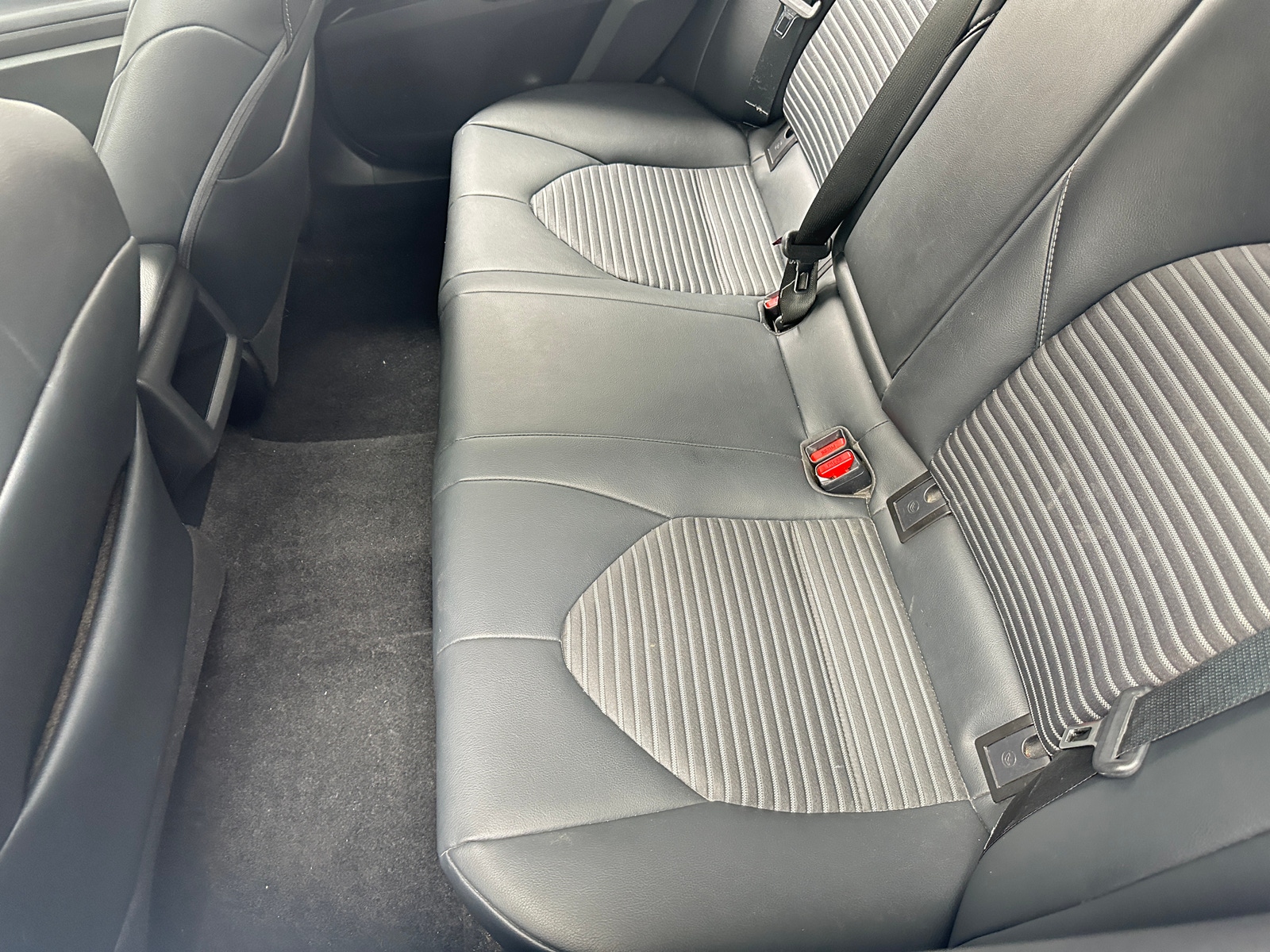 Thumbnail: 2019 Toyota Camry - 5