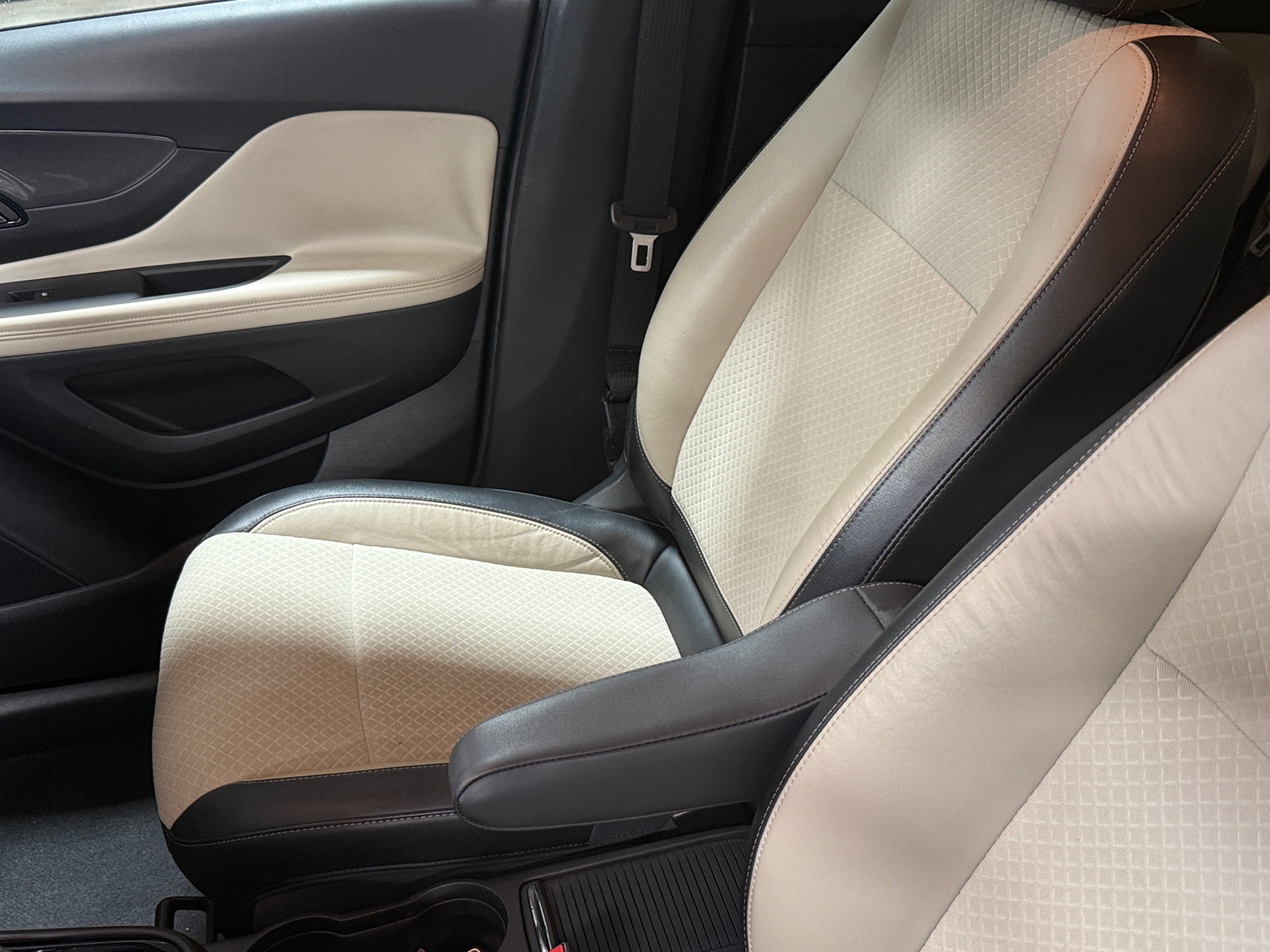 Thumbnail: 2017 Buick Encore - 2
