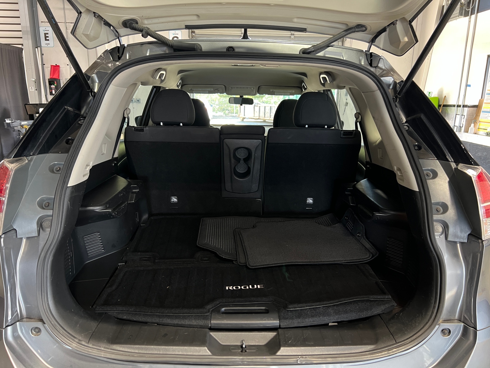 Thumbnail: 2016 Nissan Rogue - 7