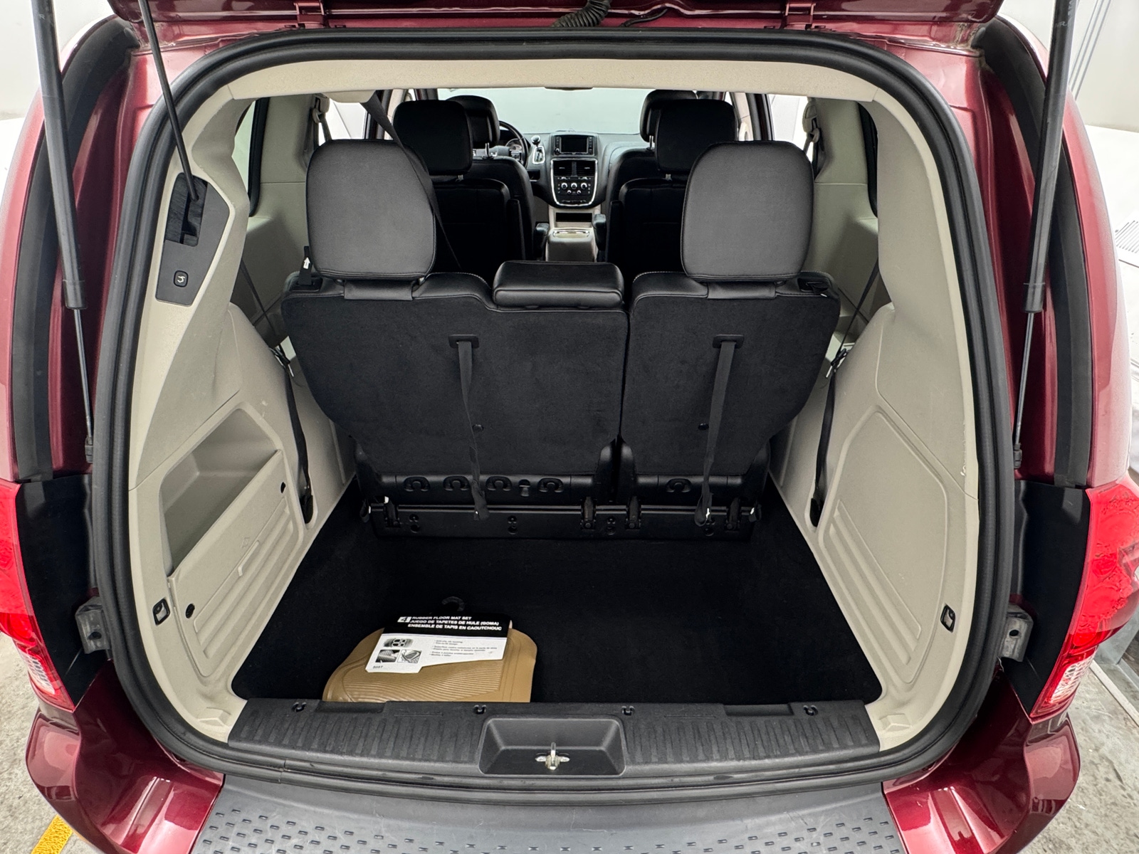 Thumbnail: 2019 Dodge Grand Caravan - 6