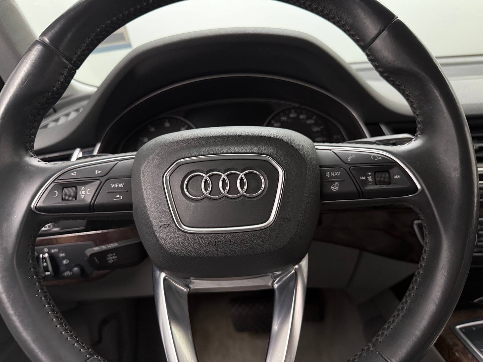 Thumbnail: 2017 Audi Q7 - 4