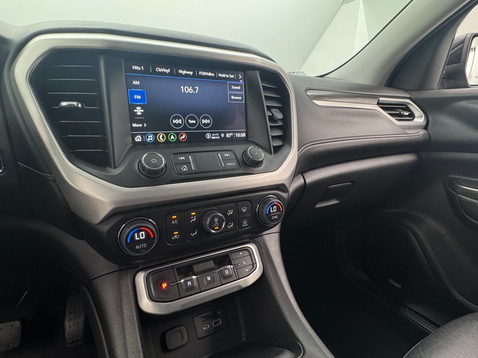 Thumbnail: 2023 GMC Acadia - 3