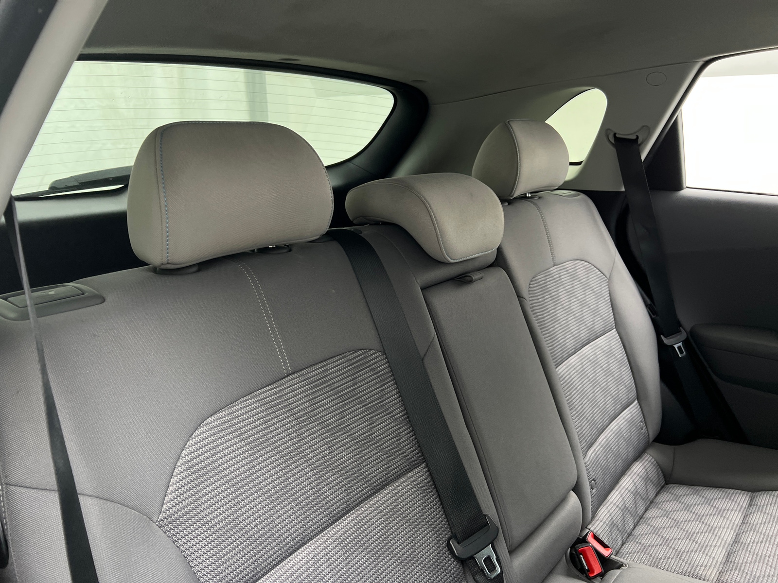 Thumbnail: 2018 Kia Niro - 6