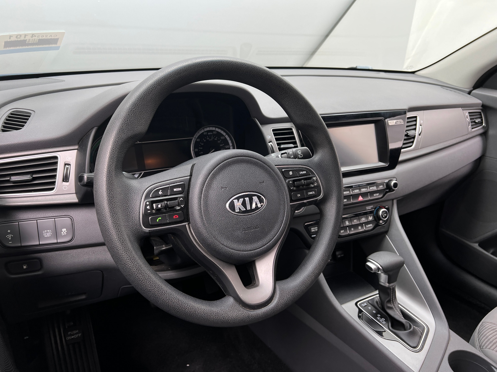 Thumbnail: 2018 Kia Niro - 5