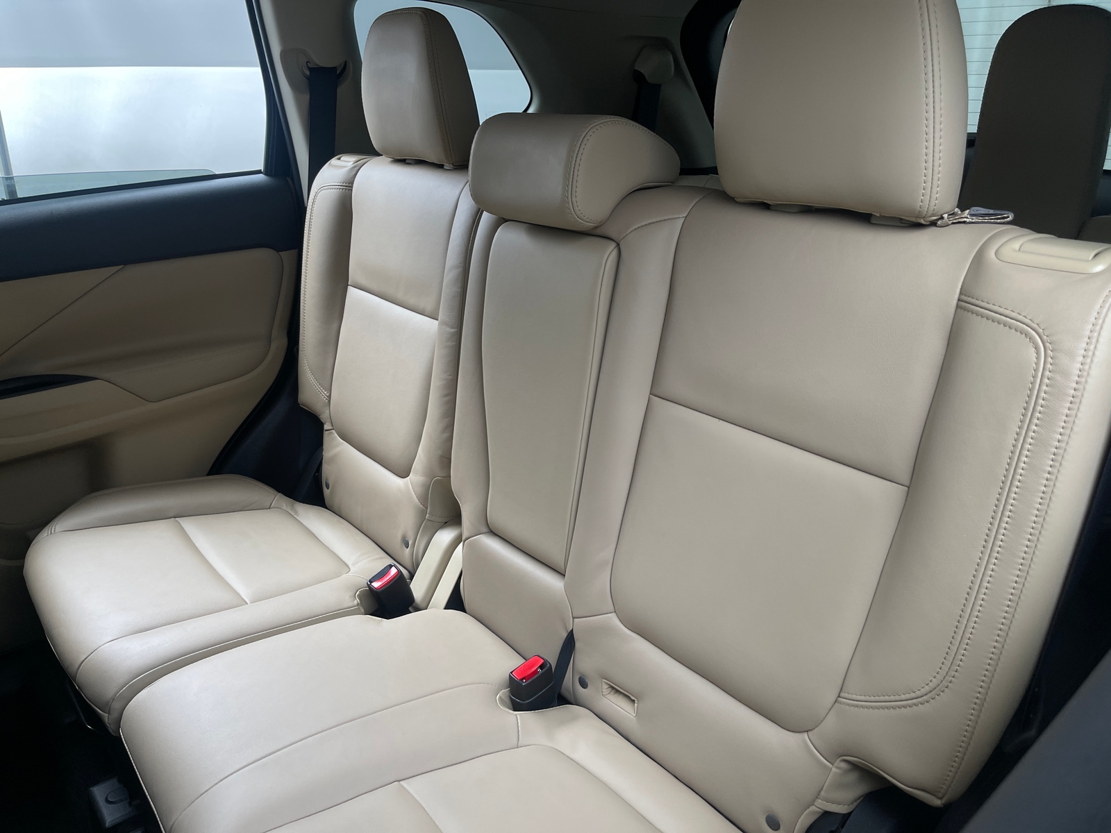 Thumbnail: 2019 Mitsubishi Outlander - 5