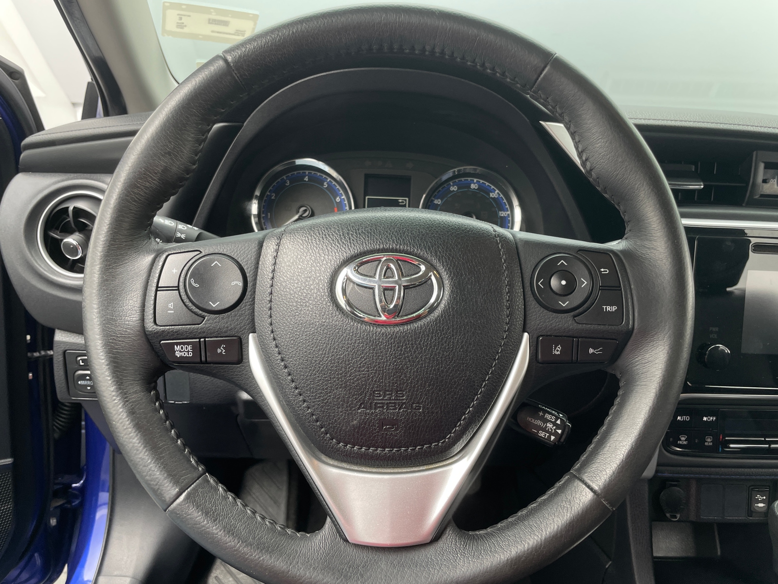 Thumbnail: 2017 Toyota Corolla - 5