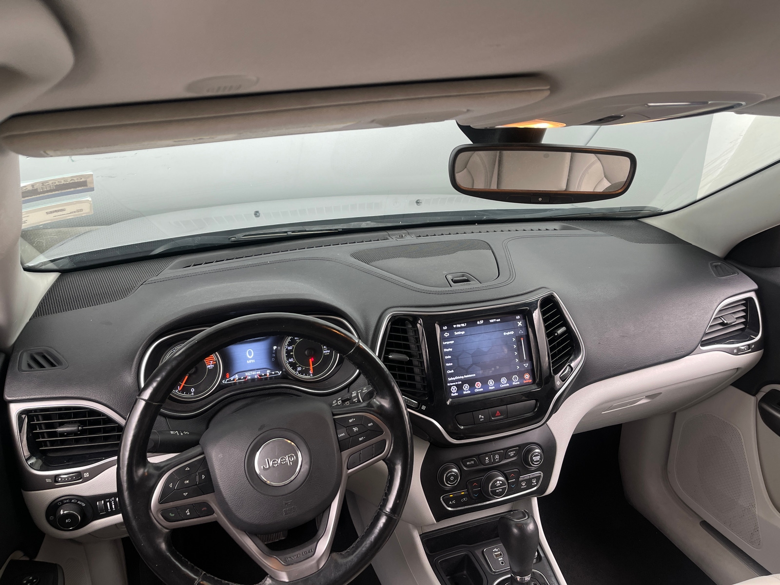 Thumbnail: 2020 Jeep Cherokee - 2