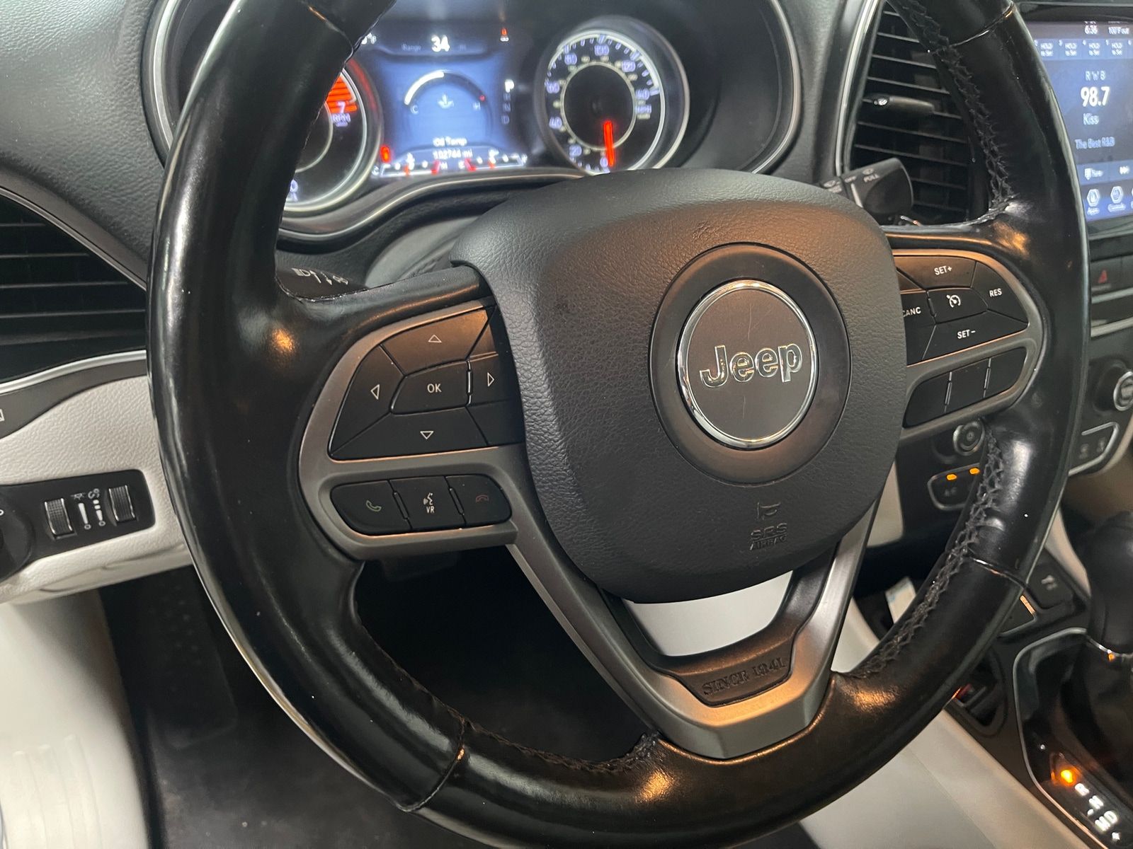 Thumbnail: 2020 Jeep Cherokee - 4