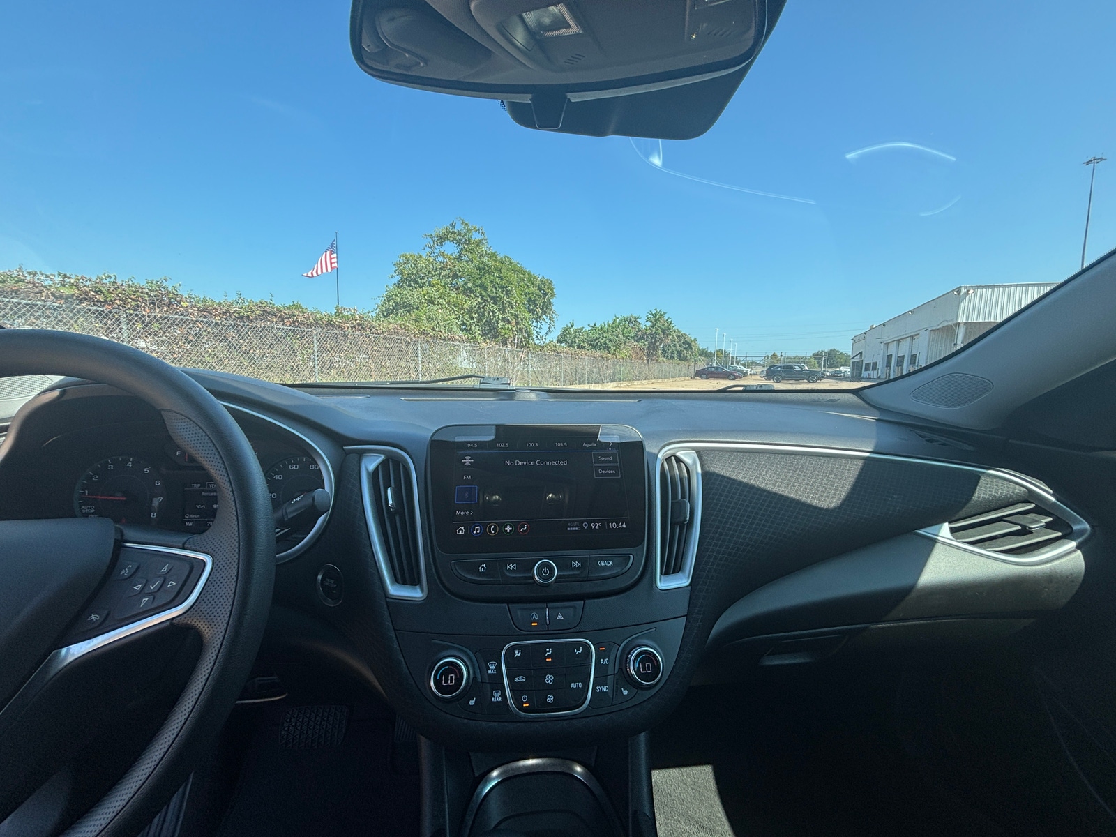 Thumbnail: 2024 Chevrolet Malibu - 3